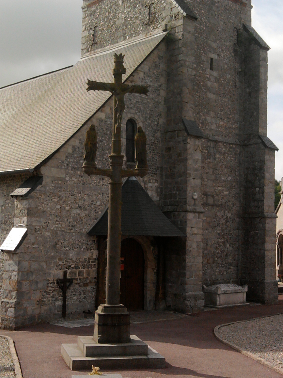 Croix bretonne - Eglise de Saint-Denis-sur-Scie